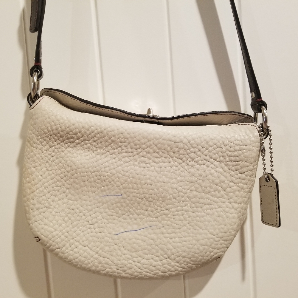 Coach Pebble Leather Chelsea - Picture 7 of 9